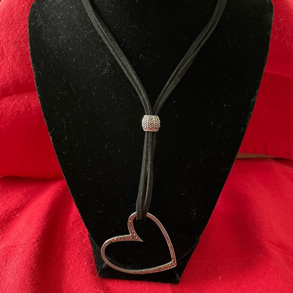 Marcasite Heart Pendant on Black Leather Strings 18” EC LN - Picture 3 of 5